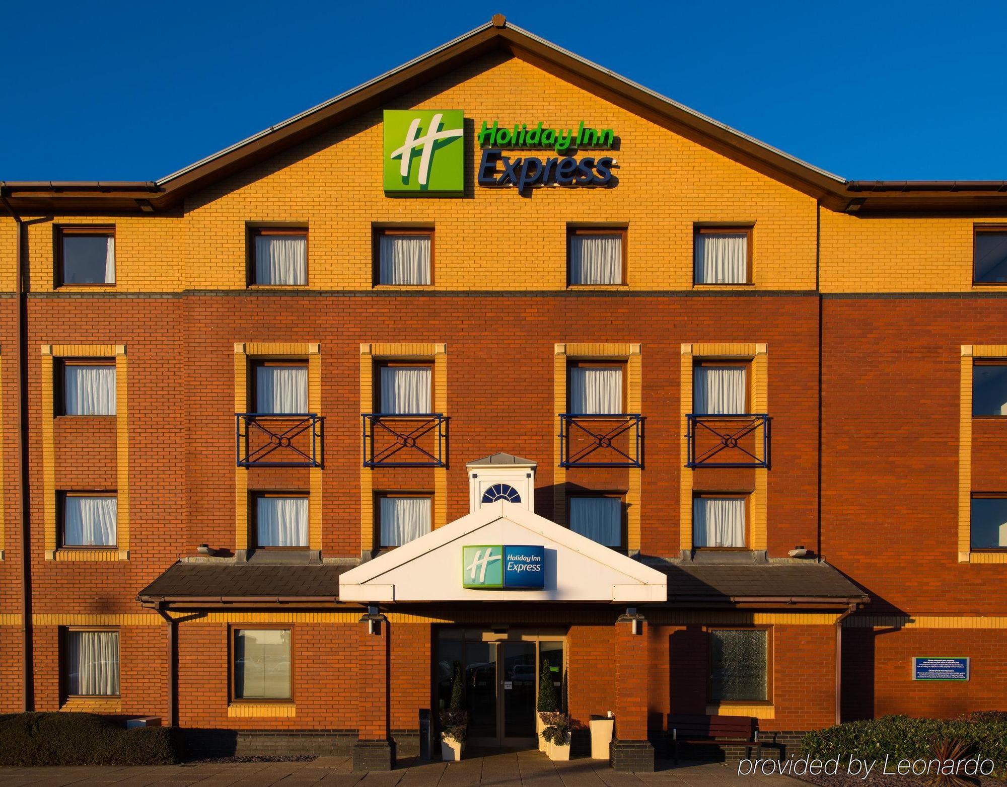 Holiday Inn Express Stoke-On-Trent, An Ihg Hotel Exterior foto